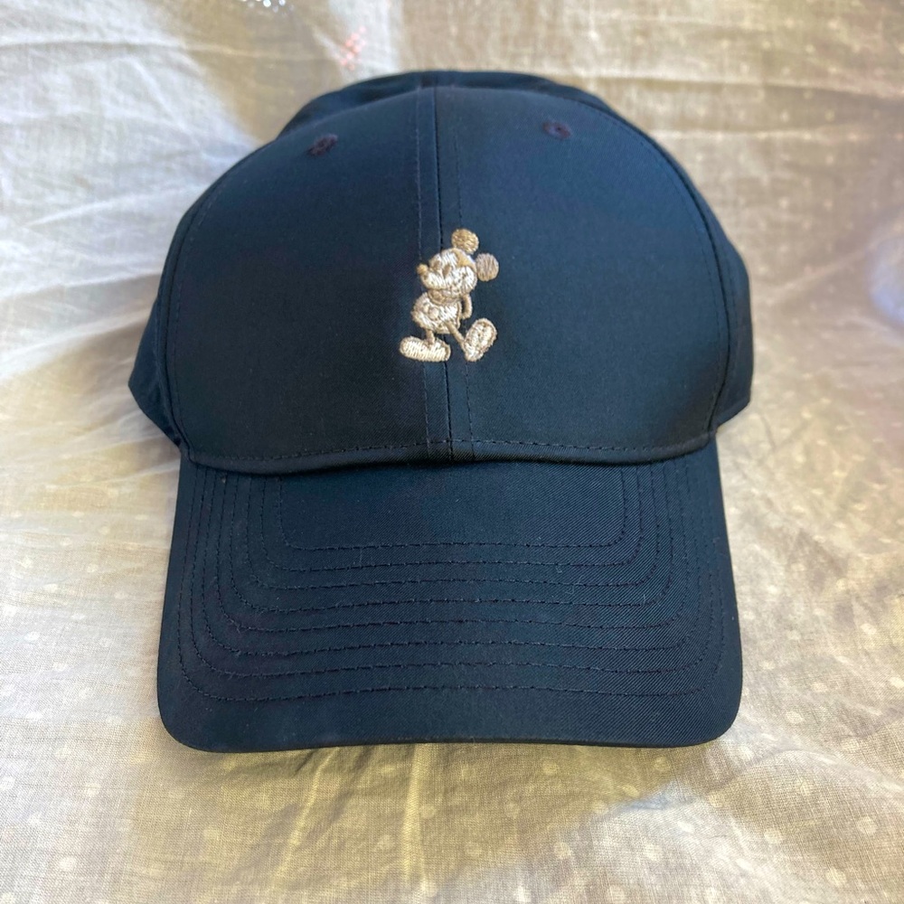 Mickey Mouse Baseball Cap for Adults by Nike – Black